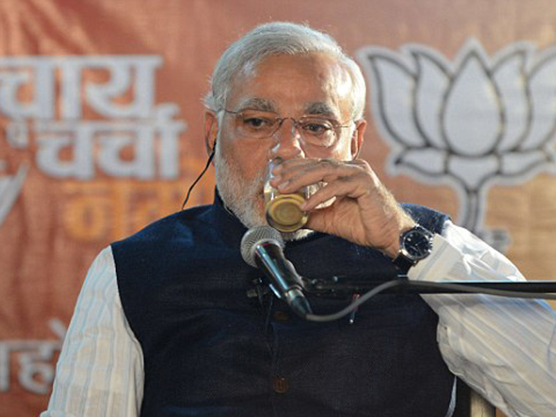 Narendra modi drinking tea