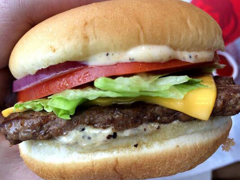 Wendy’s Steakhouse Cheeseburger deluxe burger