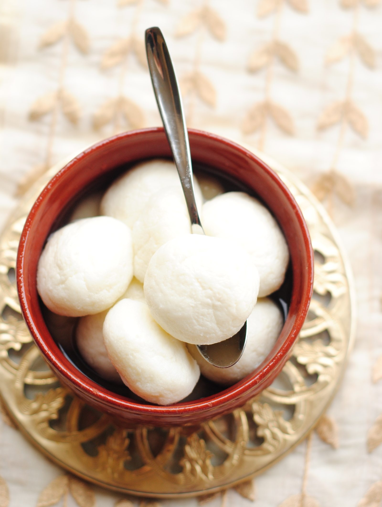 white_rasgulla