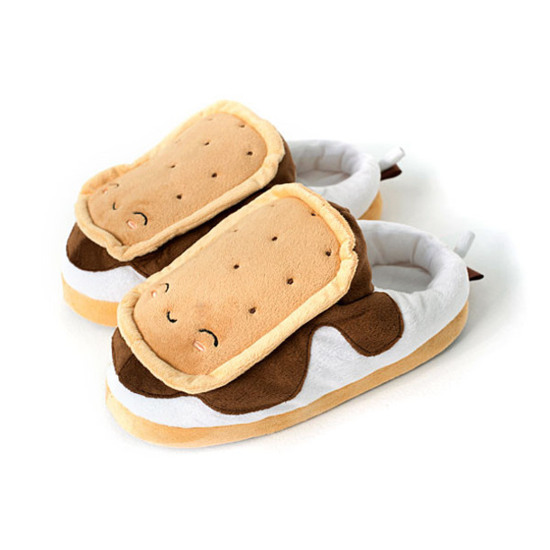 wvbr03-l-610x610-shoes-smores-food-slippers-cute-s-more-s-mores