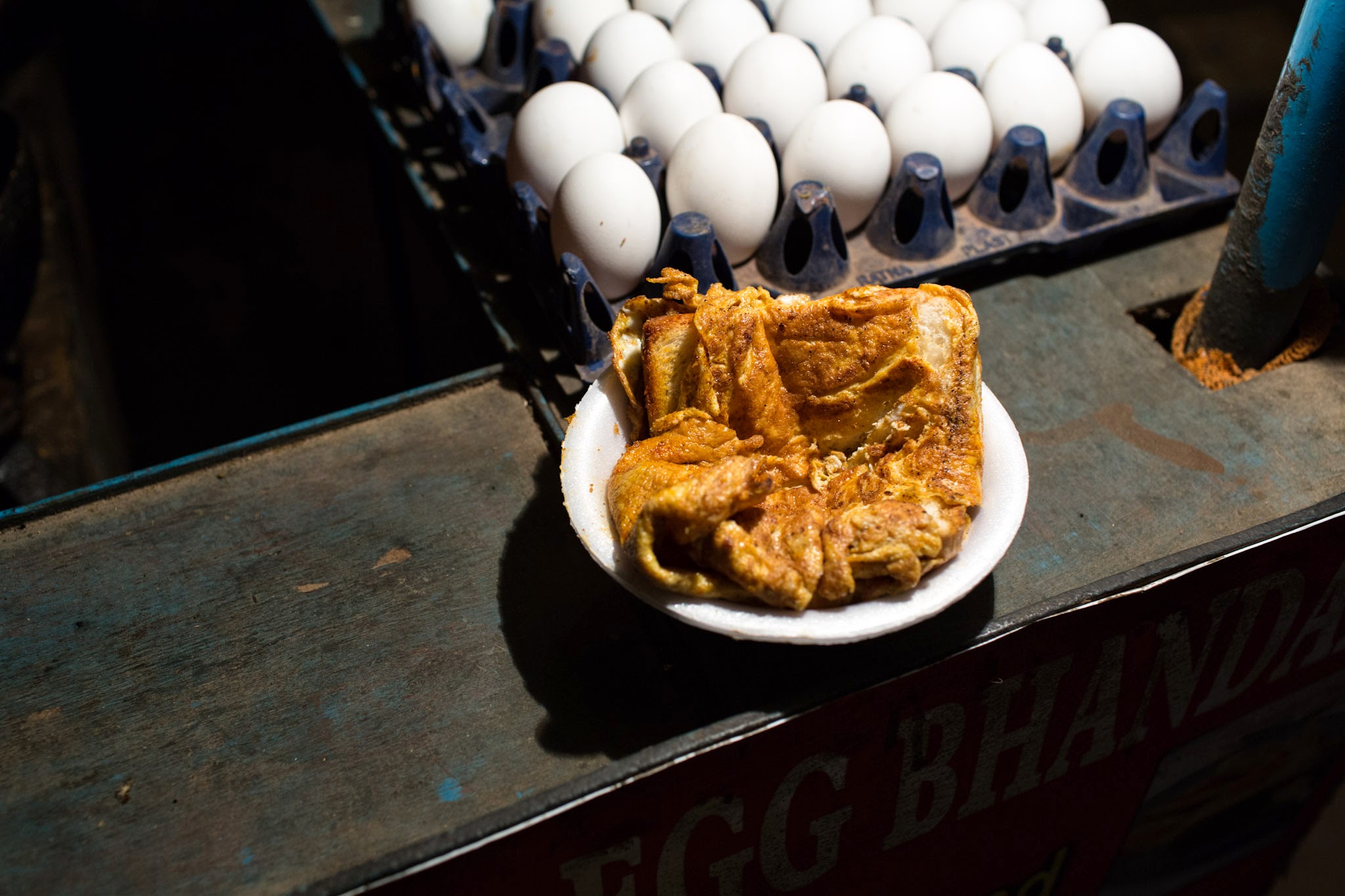 Bread-Omelette-Street-Food-India