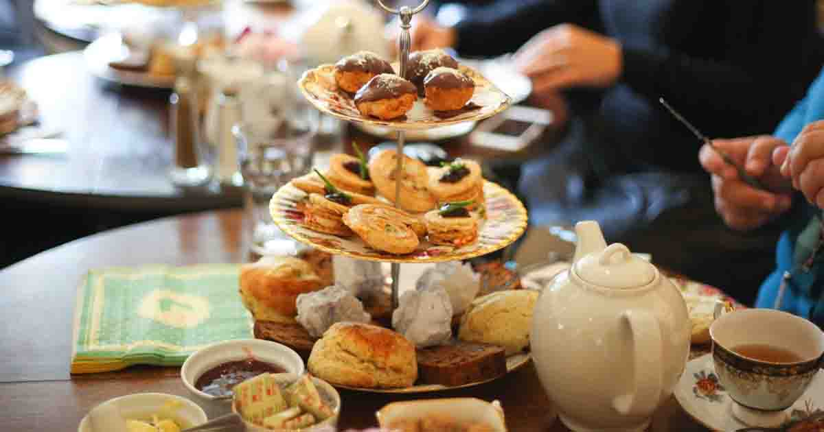 13 Adorable Tea Rooms you just have to fly across the World for.