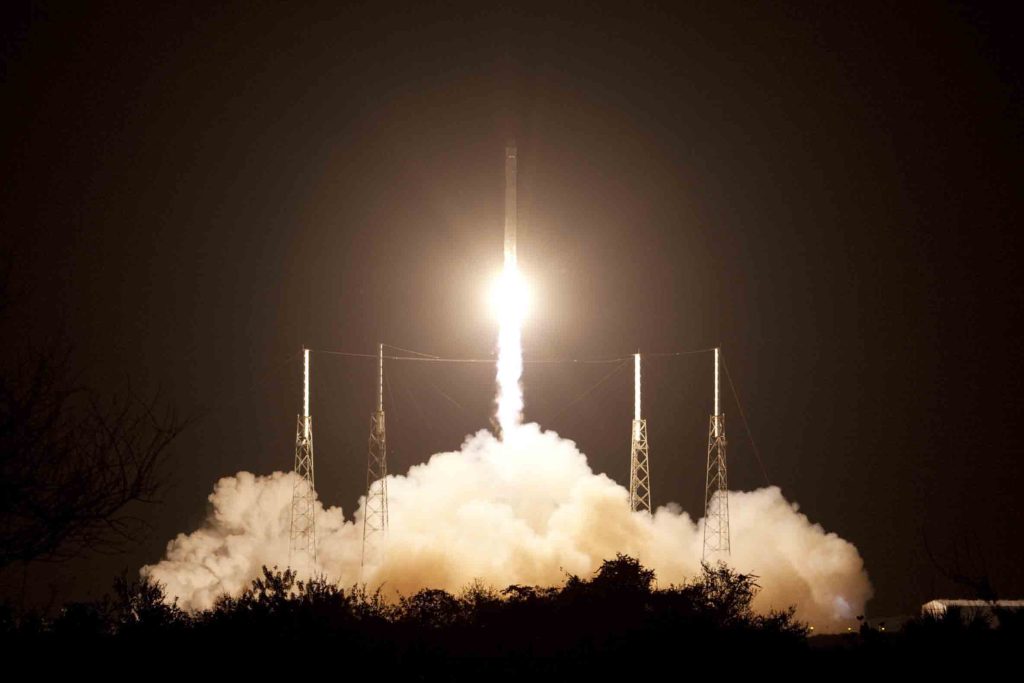SpaceX_CRS-1_launch_cropped