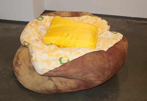 baked-potato-bean-bag-chair-with-butter-pillow-250