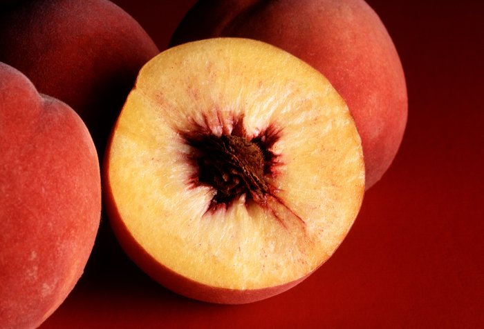 rsz_autumn_red_peaches