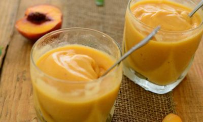 Peach-Mango Smoothie
