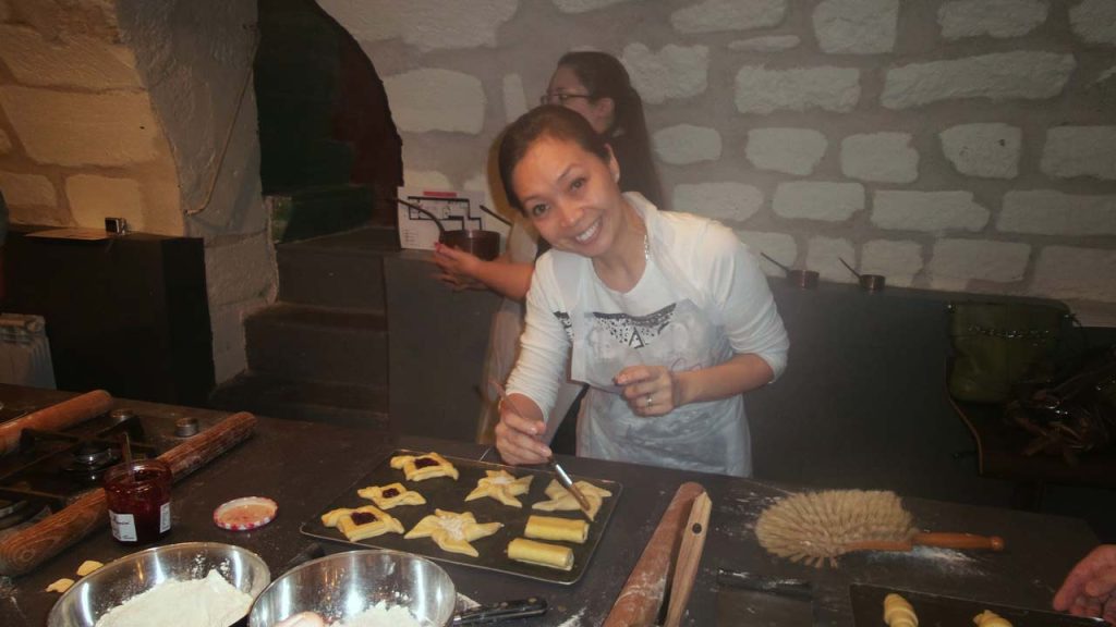 LRhaving-fun-making-French-pastries