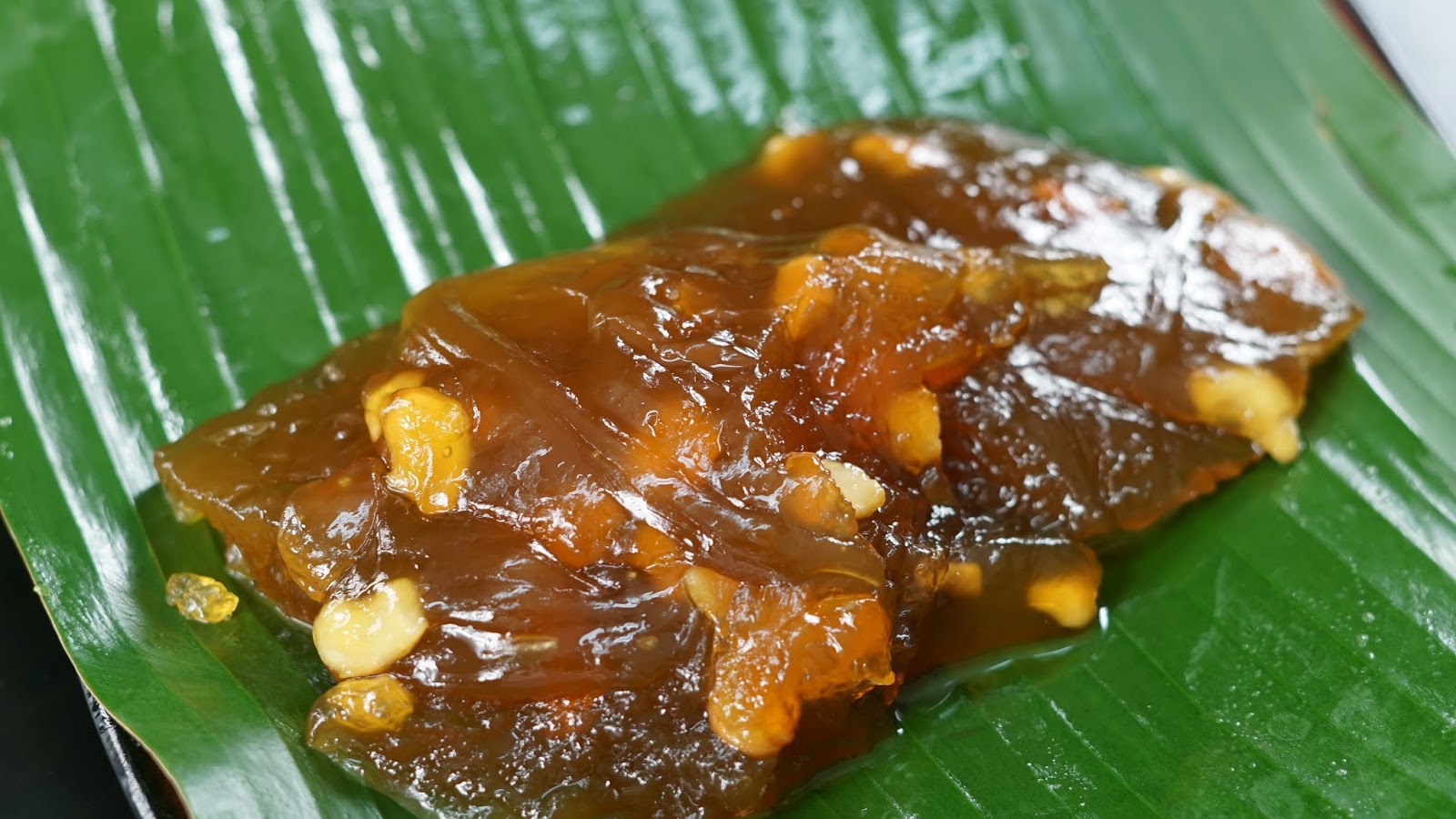 How to Make Thirunelveli Halwa Recipe | Iruttu Kadai Halwa