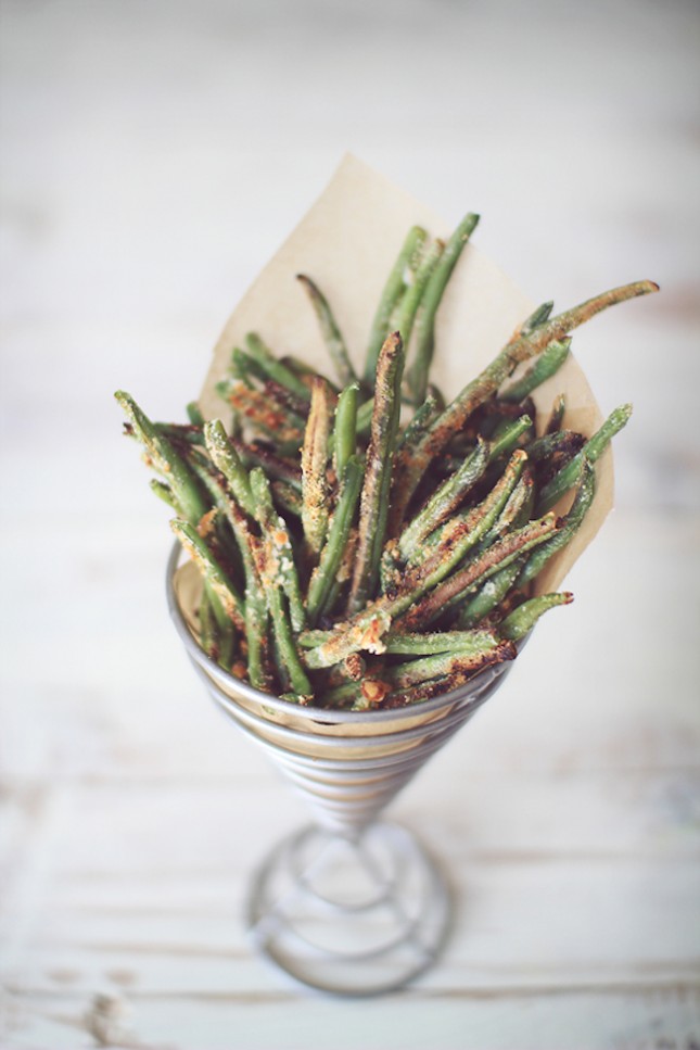 Crispy Baked Parmesan Green Bean Fries