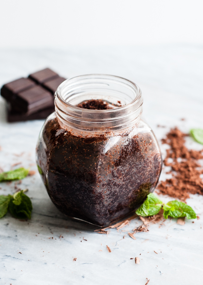 chocolate-mint-scrub-in-jar_-2