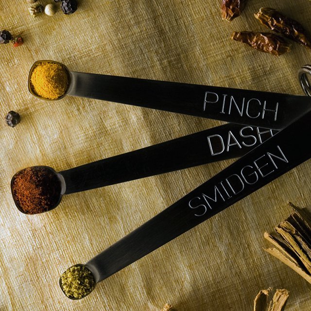 Pinch-Dash-Smidgen-Measuring-Spoons