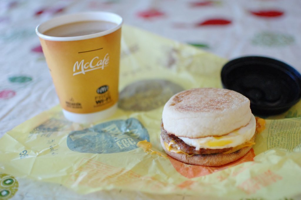 Egg-McMuffin-McCafé-Coffee