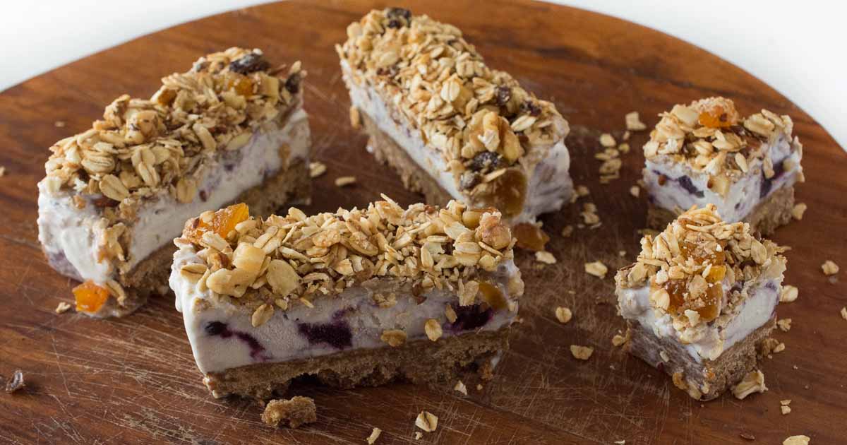 With this Granola Bar Ice Cream, you can now have Ice Cream for Breakfast