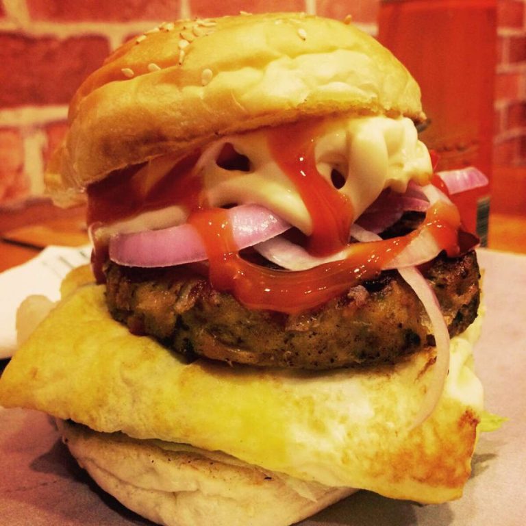 25 Spots In Chennai For The Best, Meatiest, And Most Juicylicious Burgers