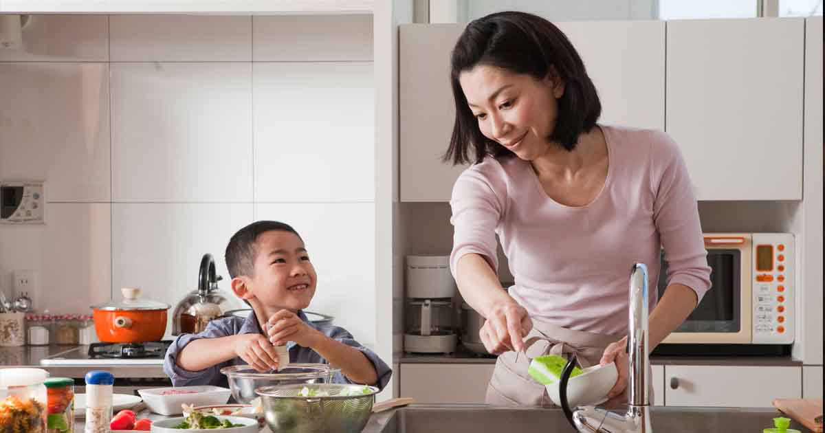 8 Energy Boosting Foods That All Super Moms Need In Their Lives