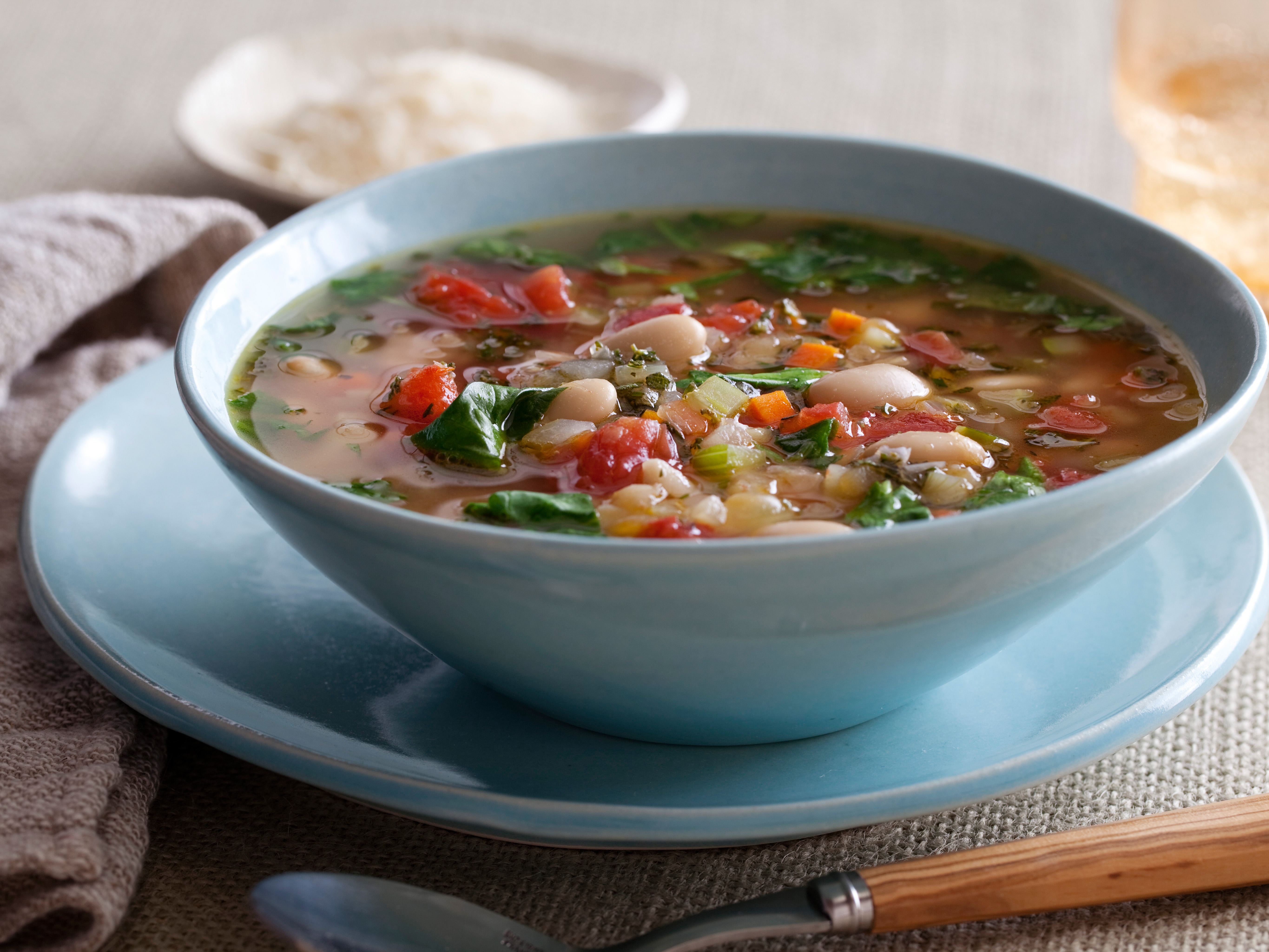 CC-ellie-krieger_tuscan-vegetable-soup-recipe_s4x3