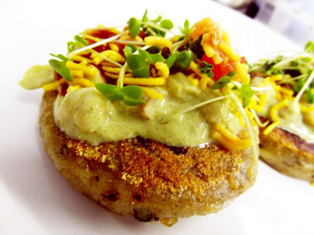 aloo-tikki-chaat2