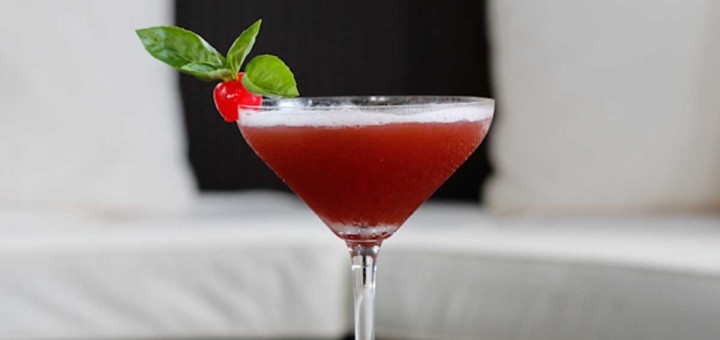Featured-image-seduction-cocktail-recipe-720x340
