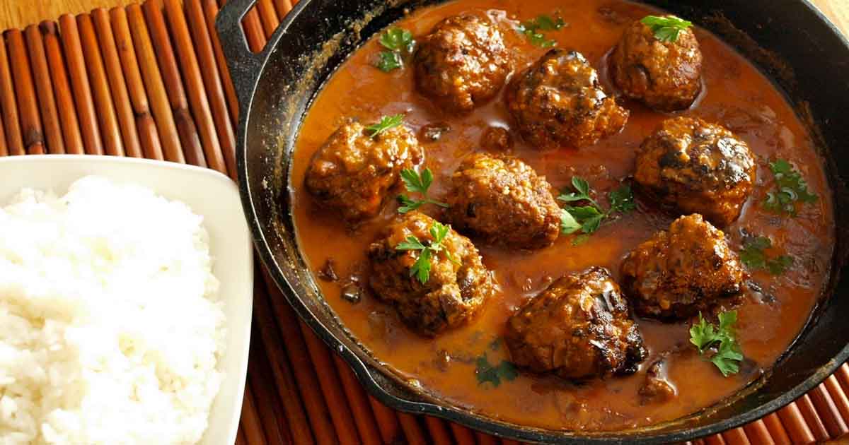 Anglo Indian Meatball Curry Recipe - HungryForever Food Blog