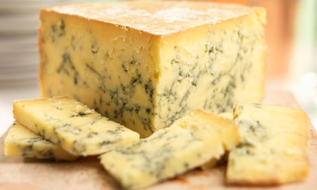 Stilton-blue-cheese-007