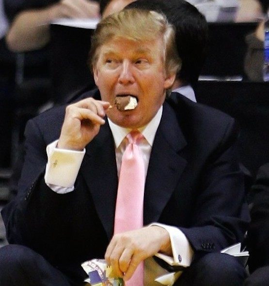 donald-trump-eating_ice_cream