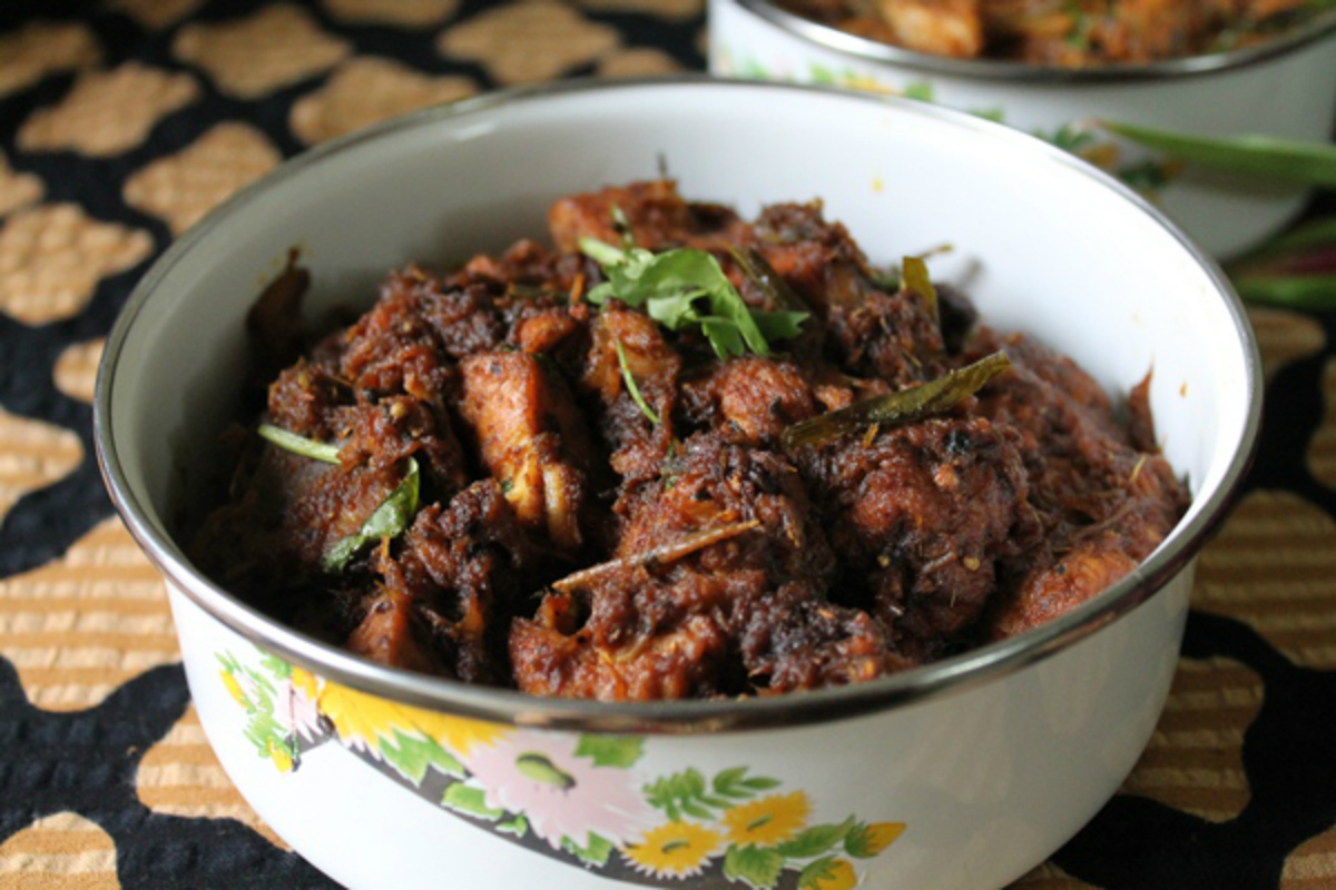 Chettinad Dry Pepper Chicken Masala Recipe