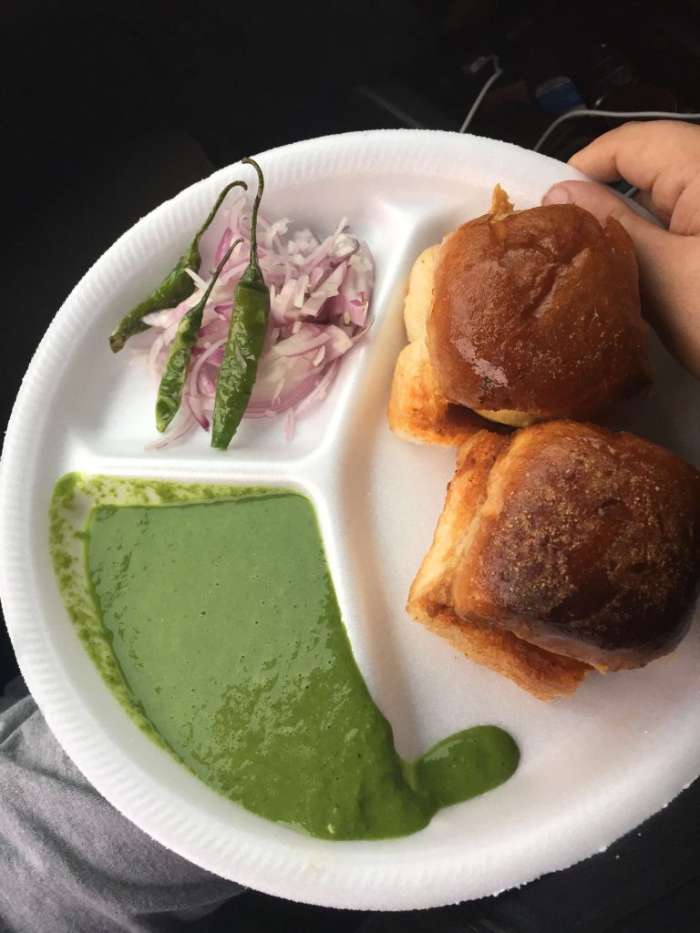 jhakkas vada pav