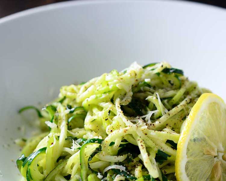 Lemon-Parmesan-Zucchini-Noodles-2