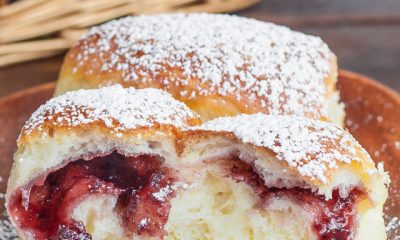 berry-jam-filled-buns