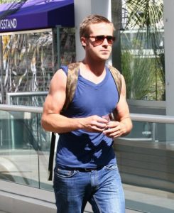 2011-07-14-14-07-01-4-ryan-gosling-shows-off-his-fantastic-muscles-in-lo