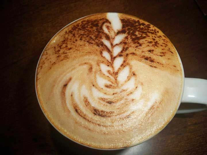 tulip-latte-art1