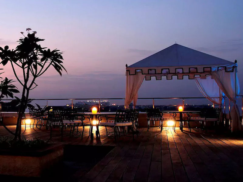 Visit These Romantic Restaurants in Chennai For A Perfect Meal With Your Significant Other