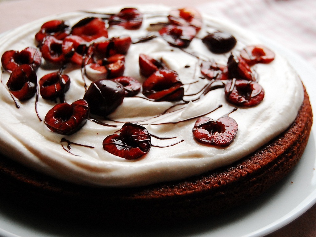 chocolate-cherry-cake-recipe