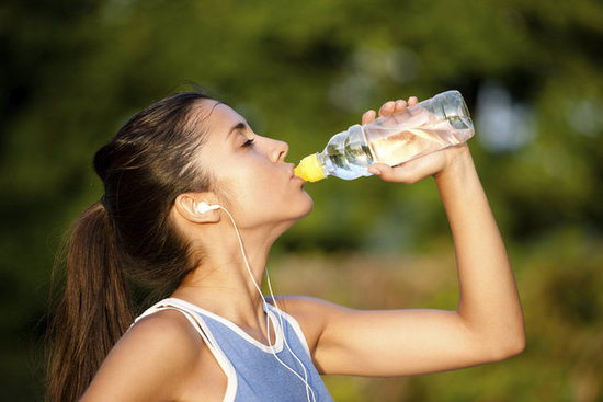 drinking-water-during-workout