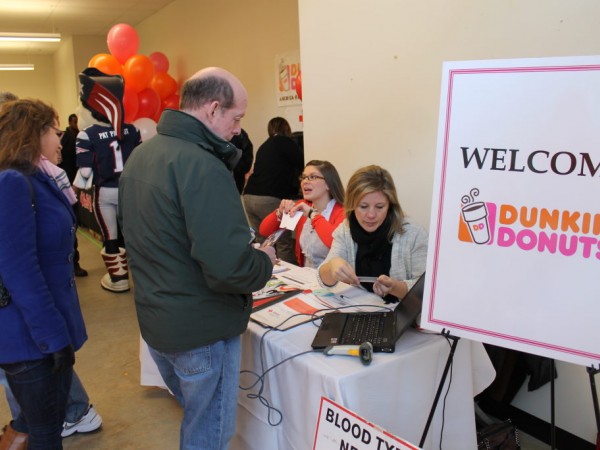 dunkin-donuts-america-red-cross