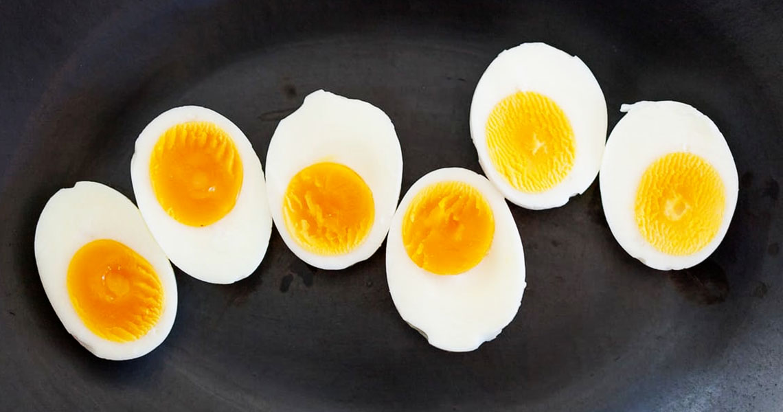 Tutorial How To Boil Eggs In A Microwave HungryForever Food Blog