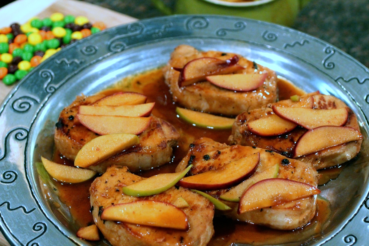 CinnamonApple Pork Chops Recipe Apple Pork Chops Recipe