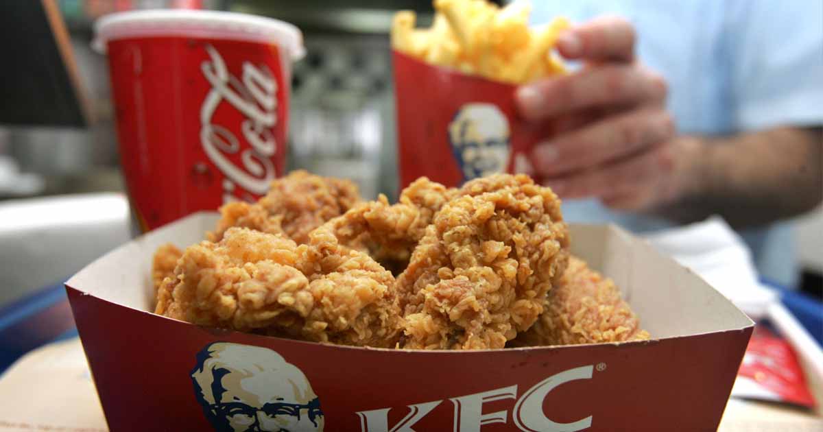 This YouTuber Proves That The Japanese Really Love Their KFC ...