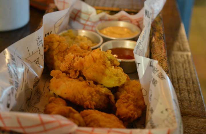 Genuine Broaster Chickens New Bandra Outlet Reminds Us Why Chicken Is Our First Love 