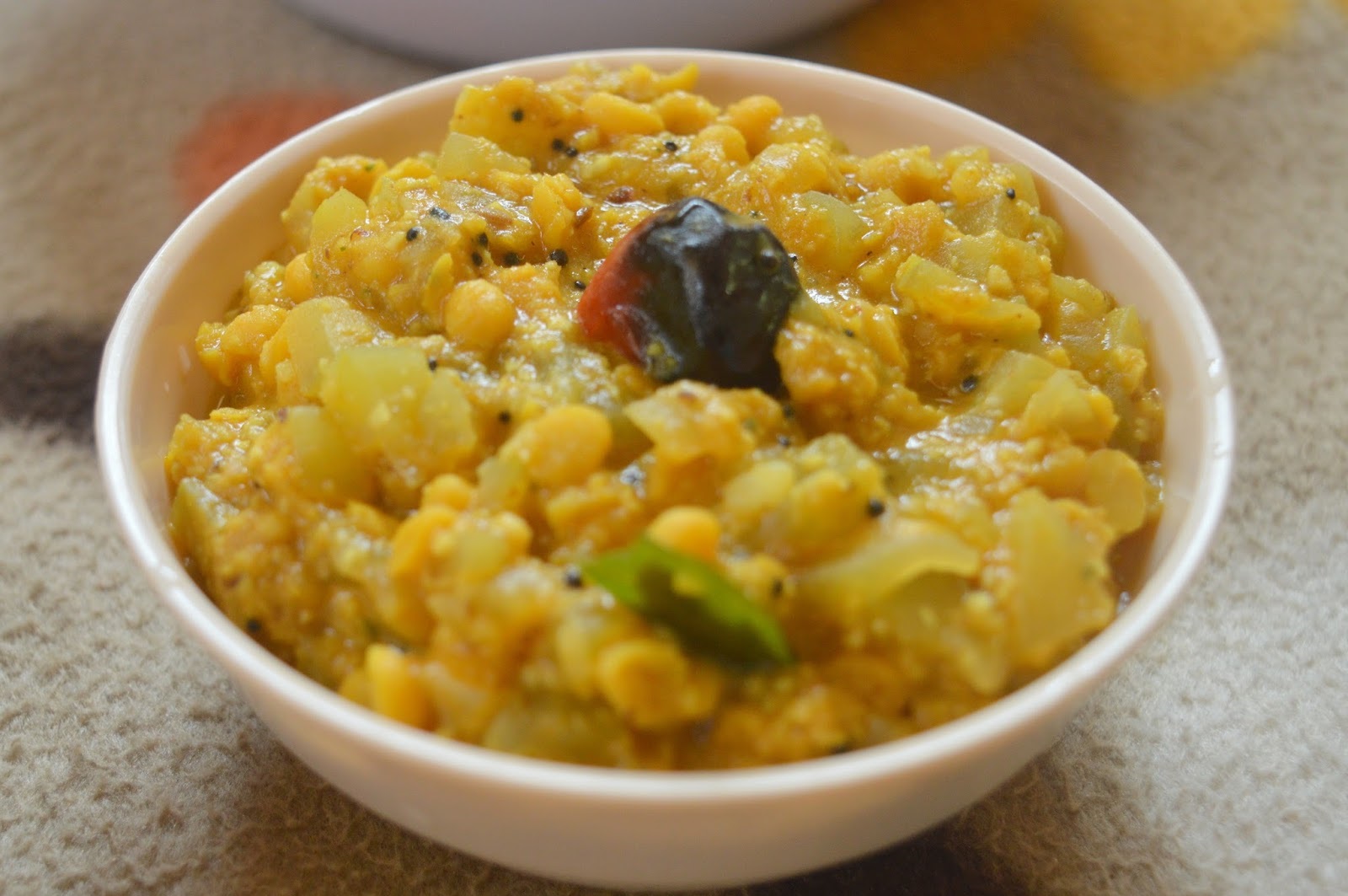 Bottle gourd Kootu Recipe | Sorakkai Kootu | HungryForever