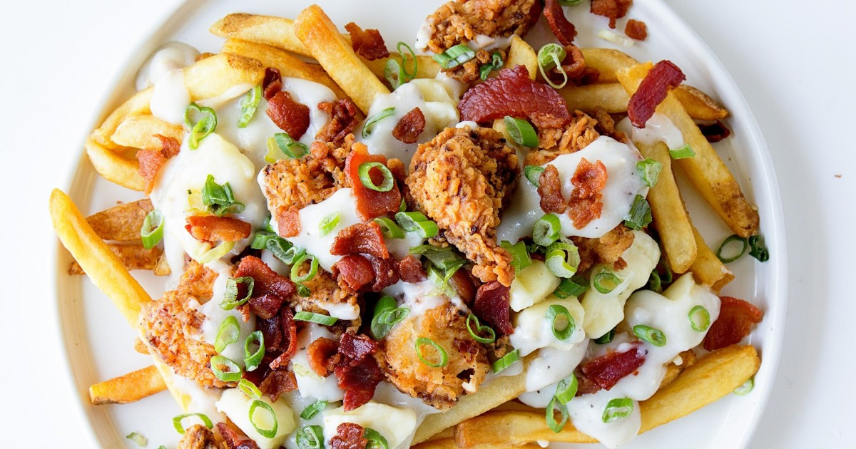 Chicken & Cheese Poutine Recipe HungryForever Food Blog