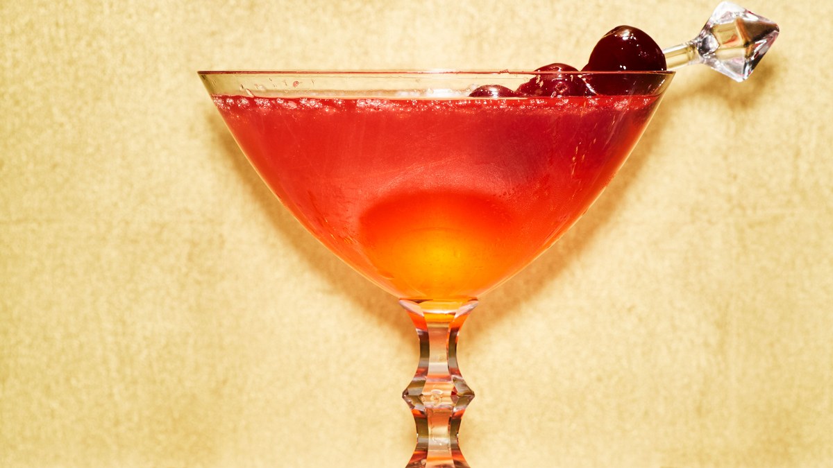 Cran Royale - HungryForever Food Blog