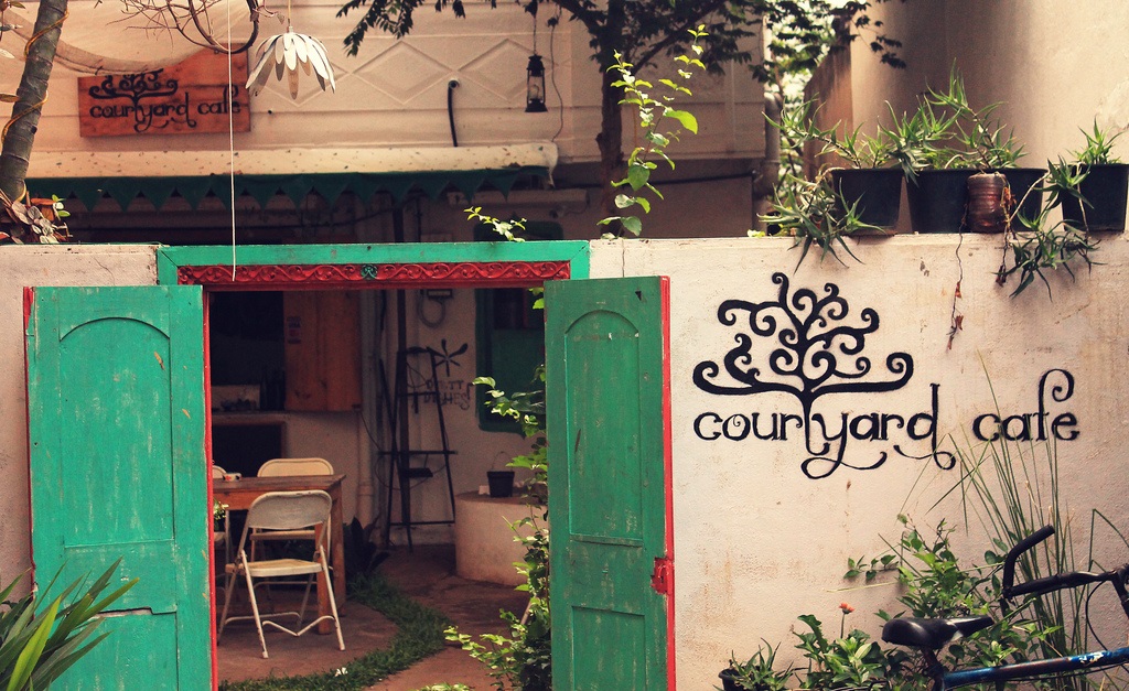 Courtyard-Cafe