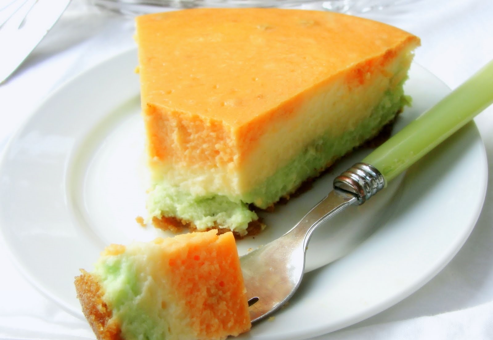 Tricolor-cheesecake