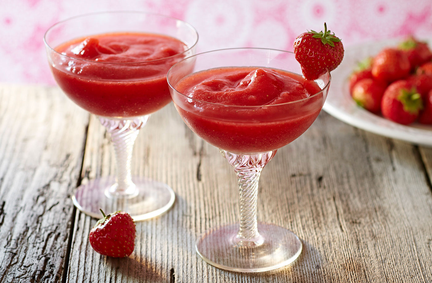 Strawberry Daiquiri Recipe How To Make Strawberry Daiquiri Cocktail