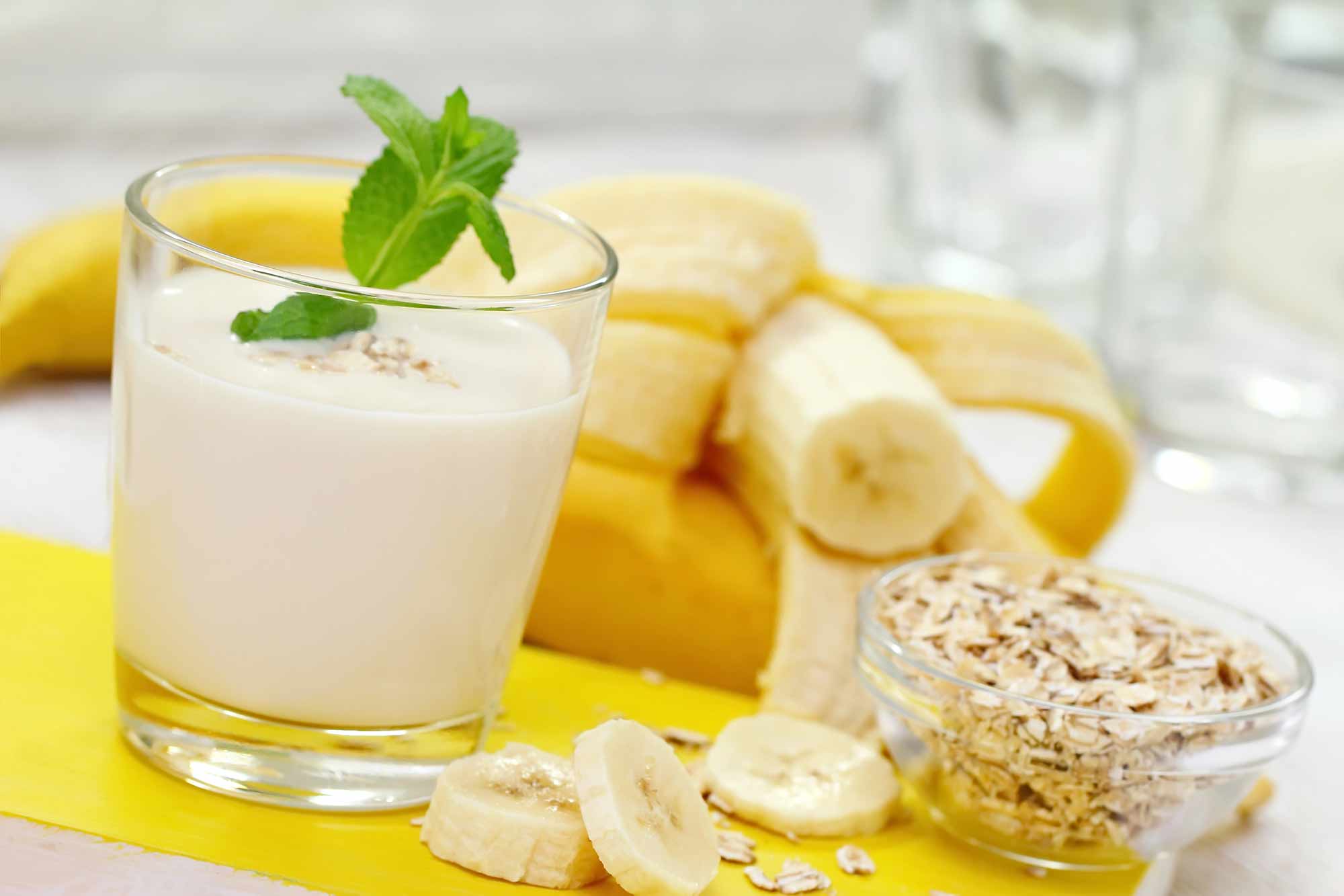 Banana Banshee Cocktail Recipe Banana Banshee HungryForever