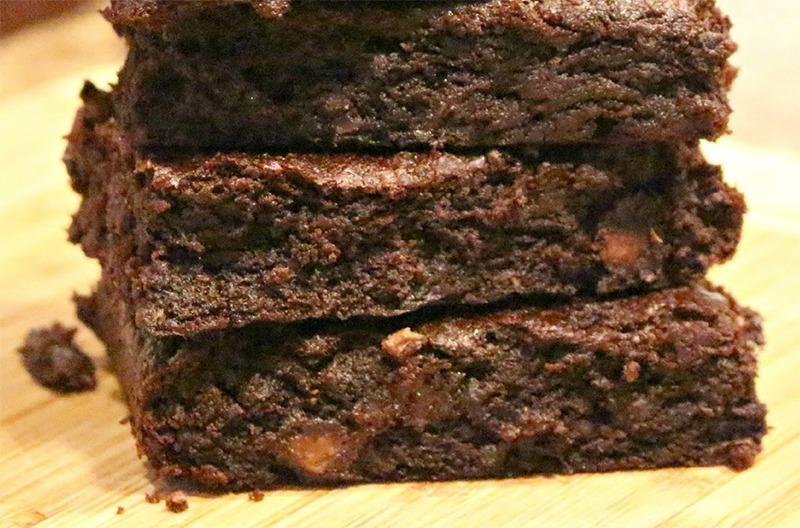 Healthy Quinoa Brownie Recipe HungryForever Food Blog